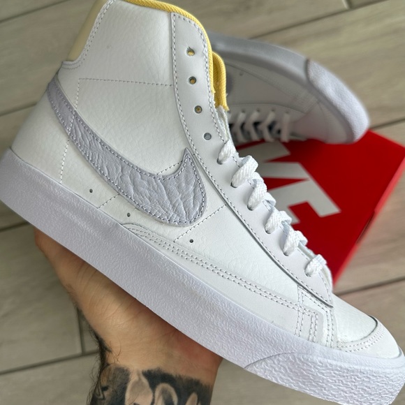 Nike Shoes - NIKE BLAZER MID WHITE BLUE